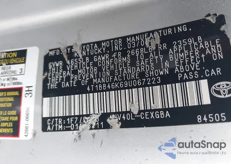 2009 Toyota Camry Hybrid z USA, uszkodzony, nr VIN 4T1BB46K69U067223